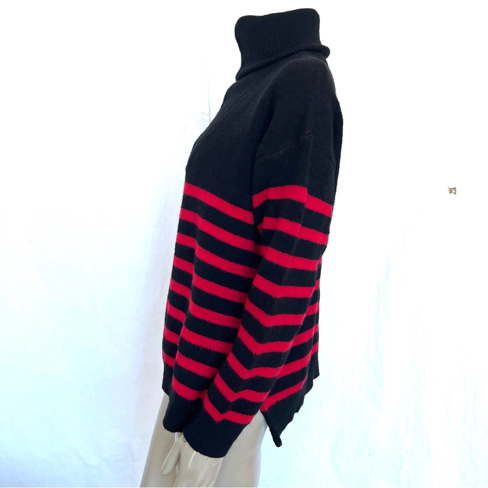 Women’s Loose High Neck Striped Drop Shoulder Knit Turtleneck Sweater - Picture 8 of 12